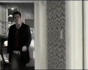 Hochschule-Mädchen lässt ihr Arschloch mit Schwanz untersuchen