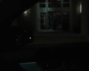 Paar nimmt unterwegs einen schwarzen Mann mit um Sex mit der Schlampenfrau zu haben